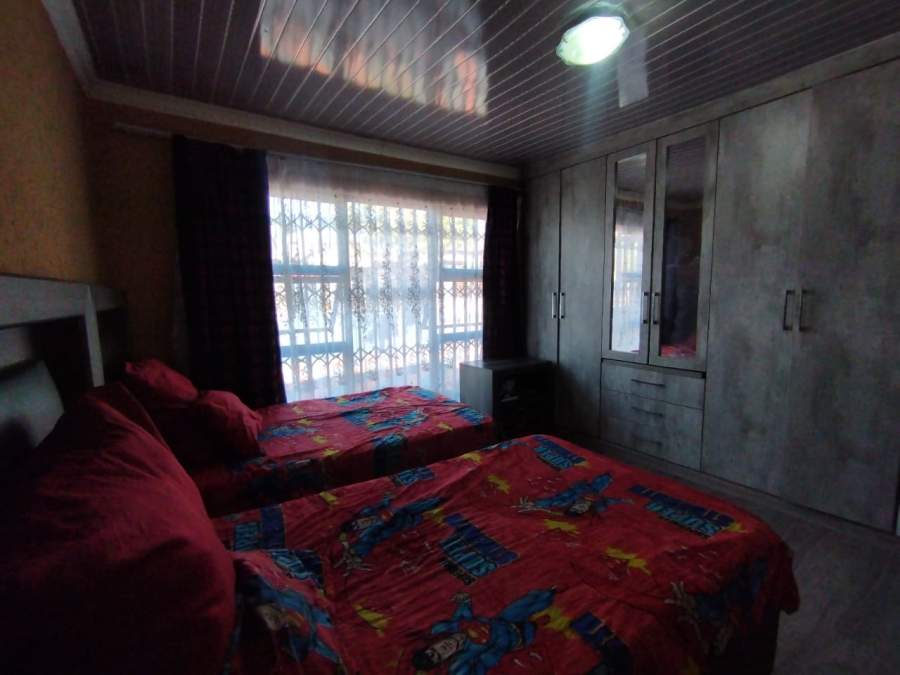 4 Bedroom Property for Sale in Tlhabane West North West